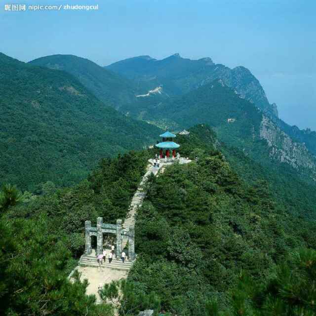 山高人为峰