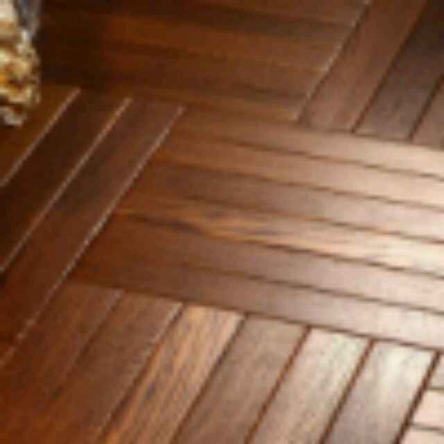 金龙批发地板……