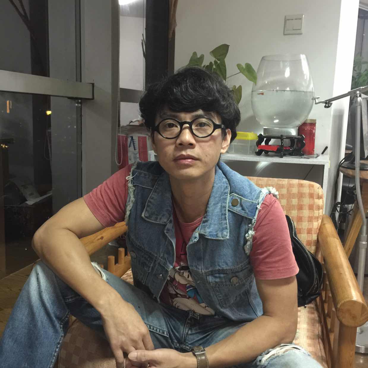 兰健13328225275