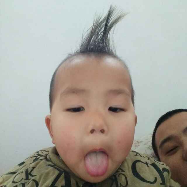 房竞卓