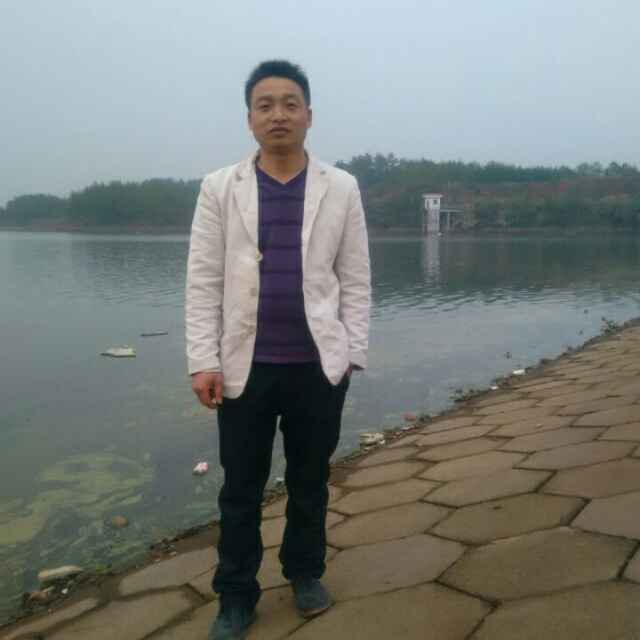 阿春装饰:18064669045