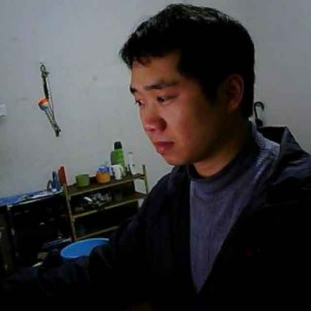 东