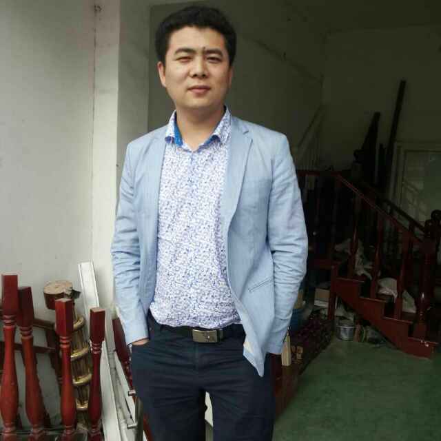 沪尚楼梯