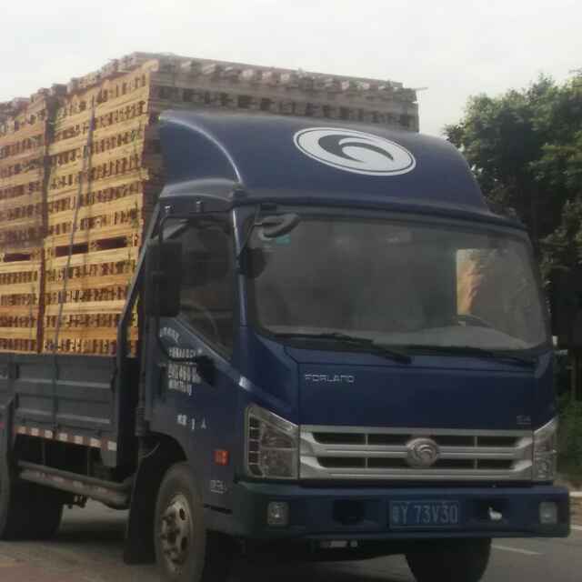 李小龙沙发方条木材厂