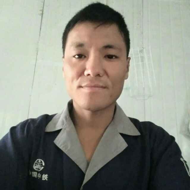 筑路人:专业做公铁路隧道二衬！
