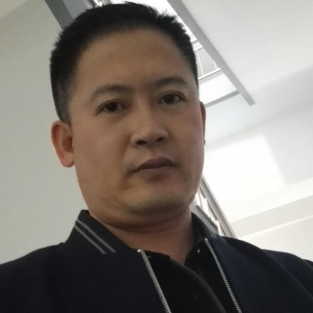 卫伟