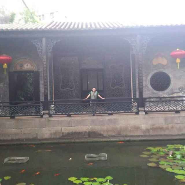 王小毅