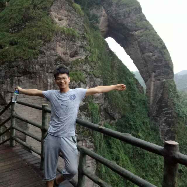 周伟华