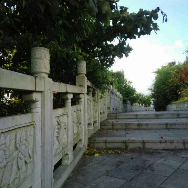 春251