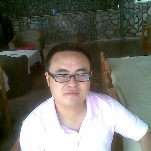 谭明邦