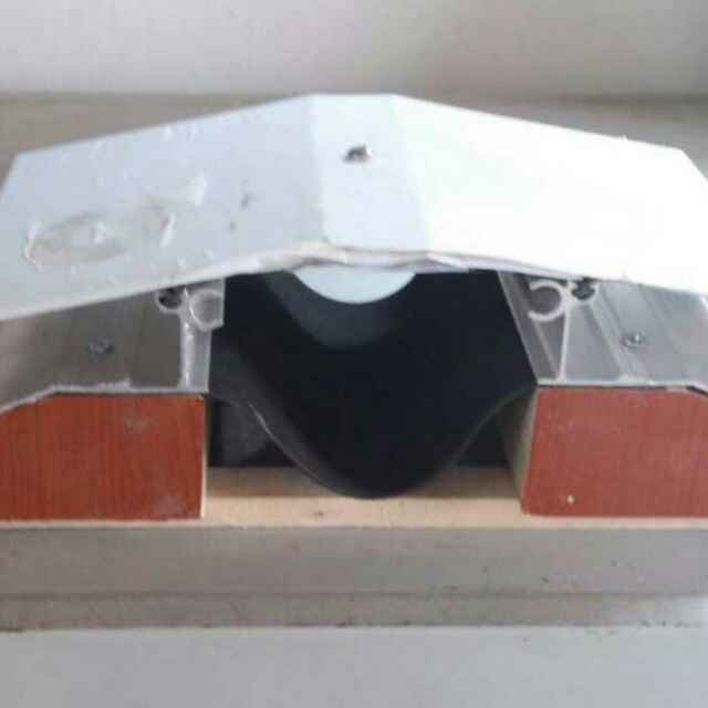 建筑变型缝