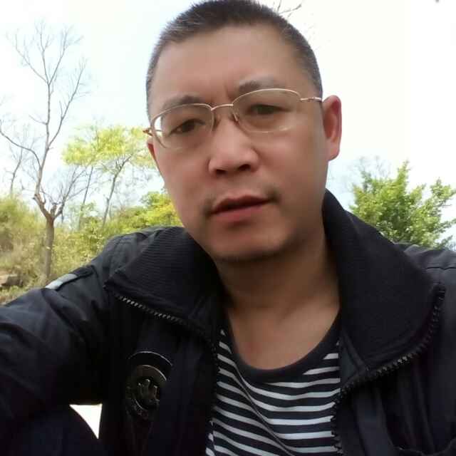 八五机炮连谢生强
