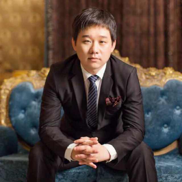党炜明