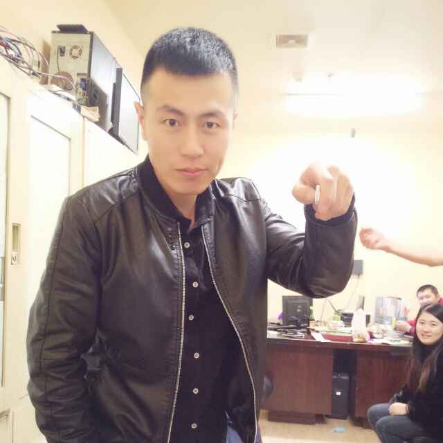 刘佳