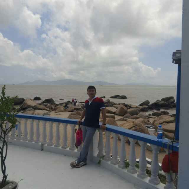 豪世杰