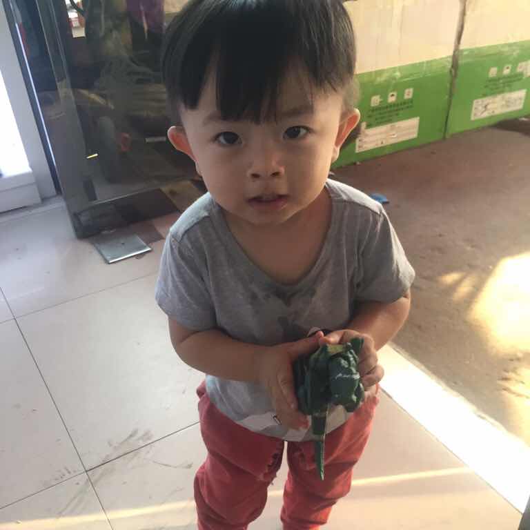 汤佩