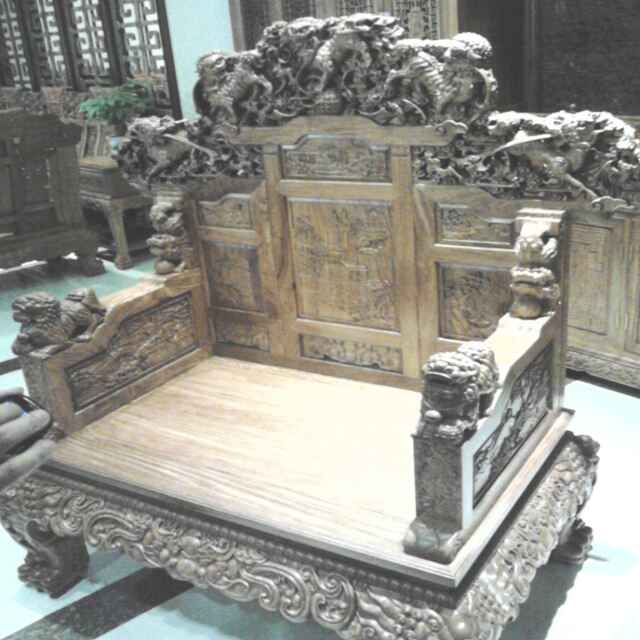 岑彬