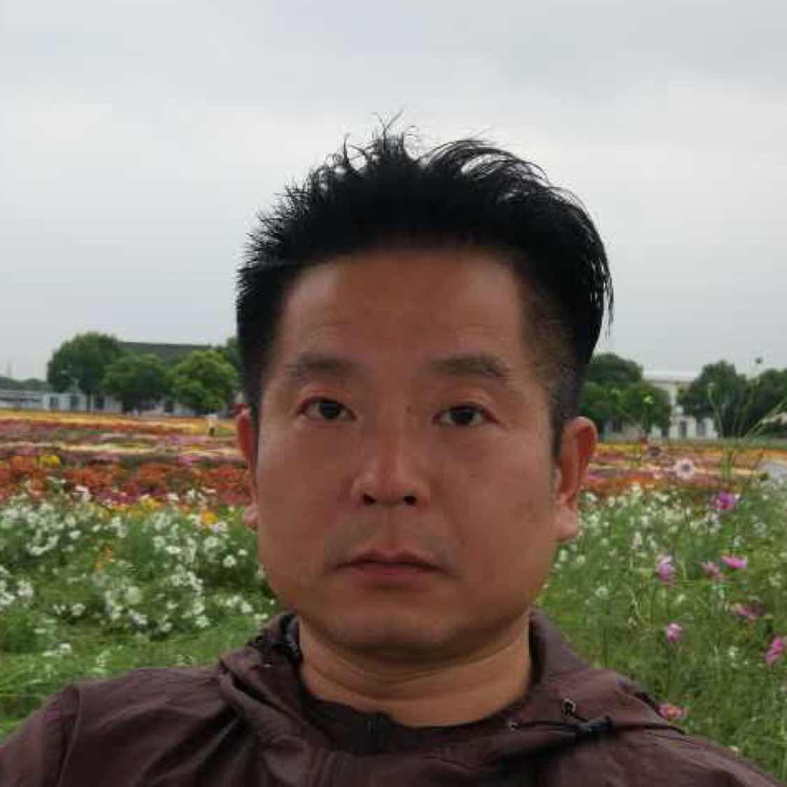 龚立洲