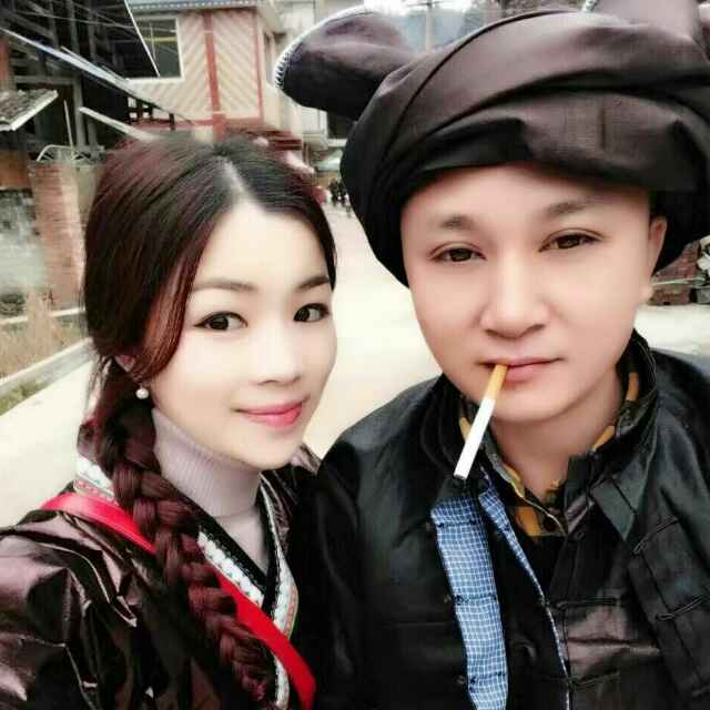 笑不代表开心
