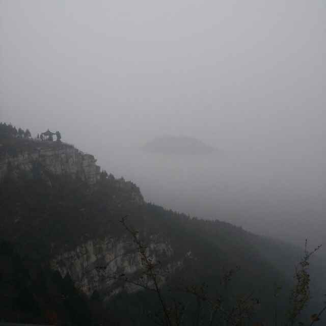 周健国