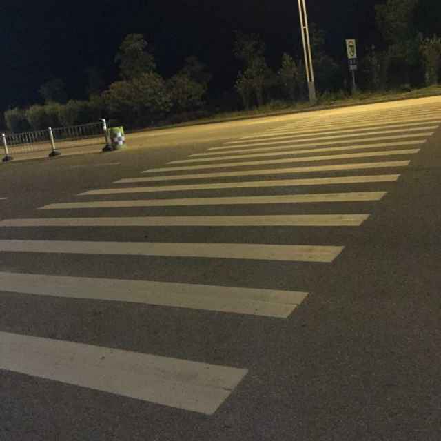 些许遗憾。
