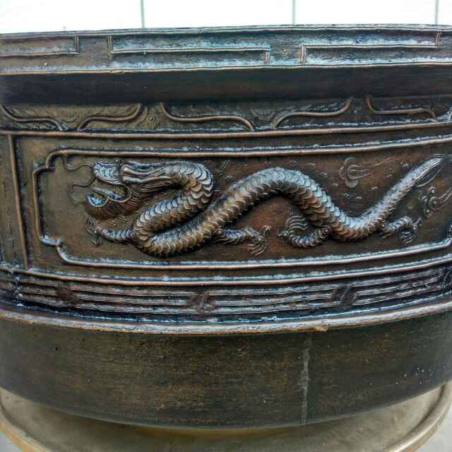 藏族大铜锅八宝锅