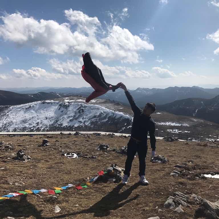 皇太子柚木地板黄俊杰