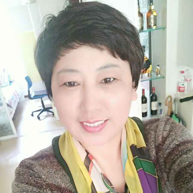 Rebecca（红）