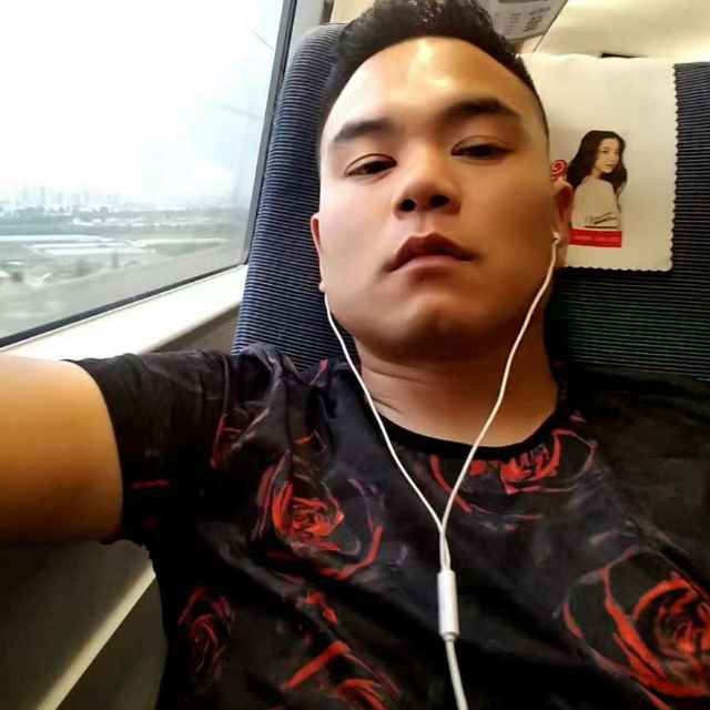 A  存在