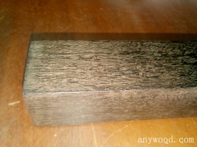 千年乌木……铁力木细纹的,料长5米多,直径12米